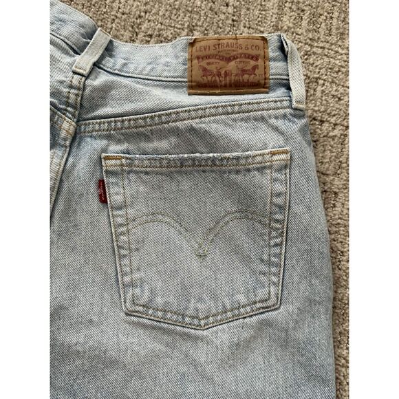 Levi's 501 Distress Jeans- W28 L26- Light Wash - Picture 2 of 6